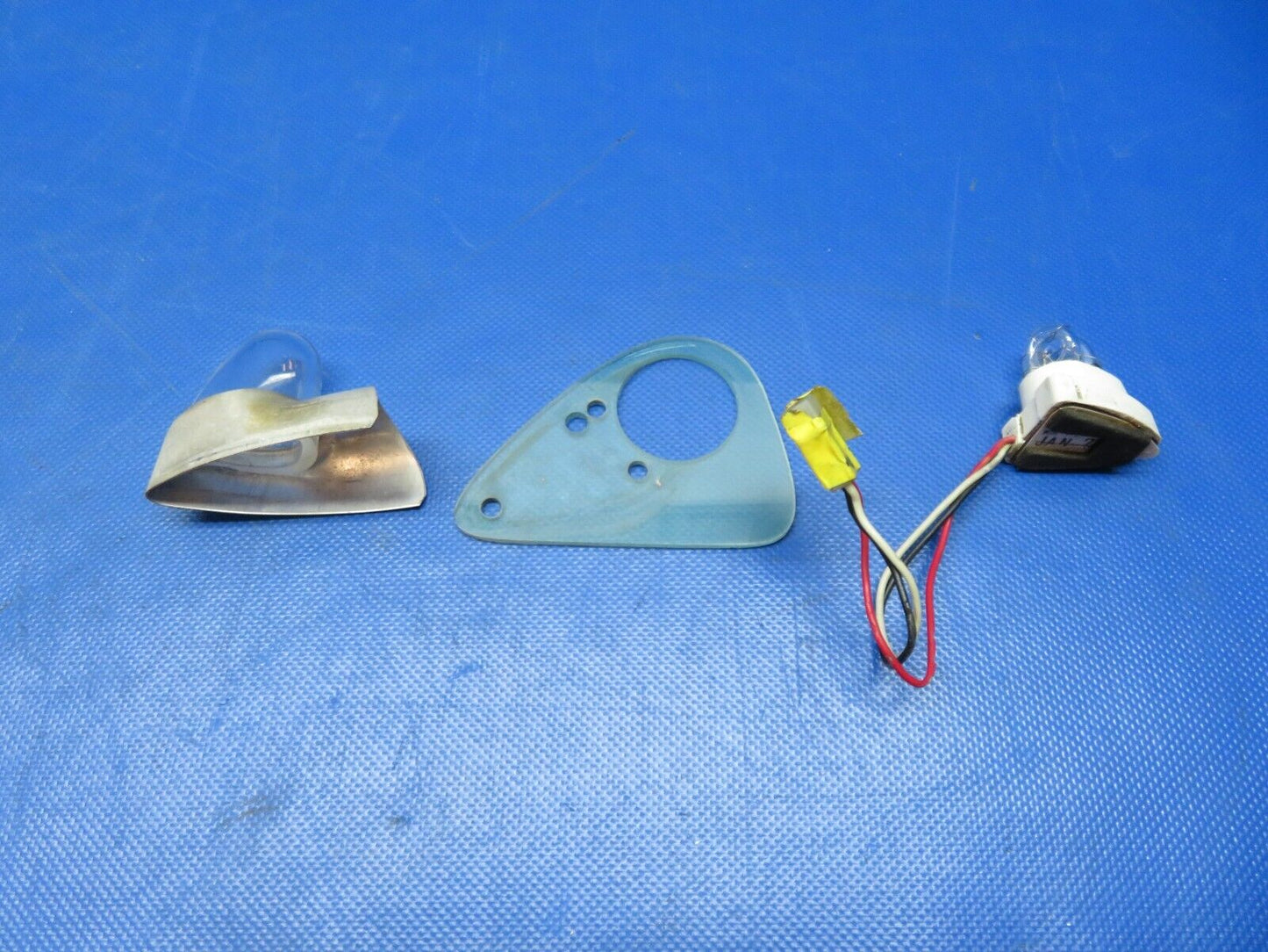 Mooney M20E Grimes RH Nav Light w/ Strobe 12v P/N A-1285-G-12 TESTED (0424-255)