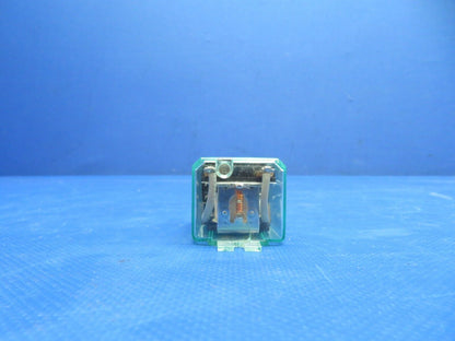 Piper PA-28-181 Relays / Circuit Breakers 24v P/N 187-32C200 LOT OF 6 (1124-132)