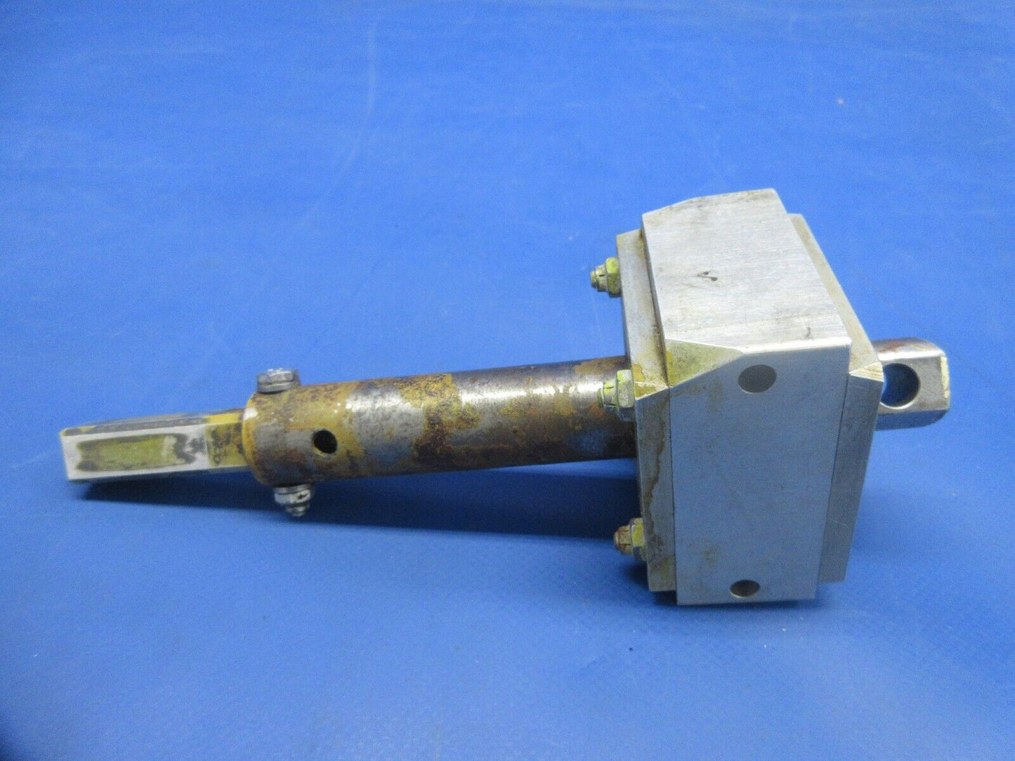 Mooney M20 / M20C Rear Trim Actuator Assembly P/N 740021 (1024-784)