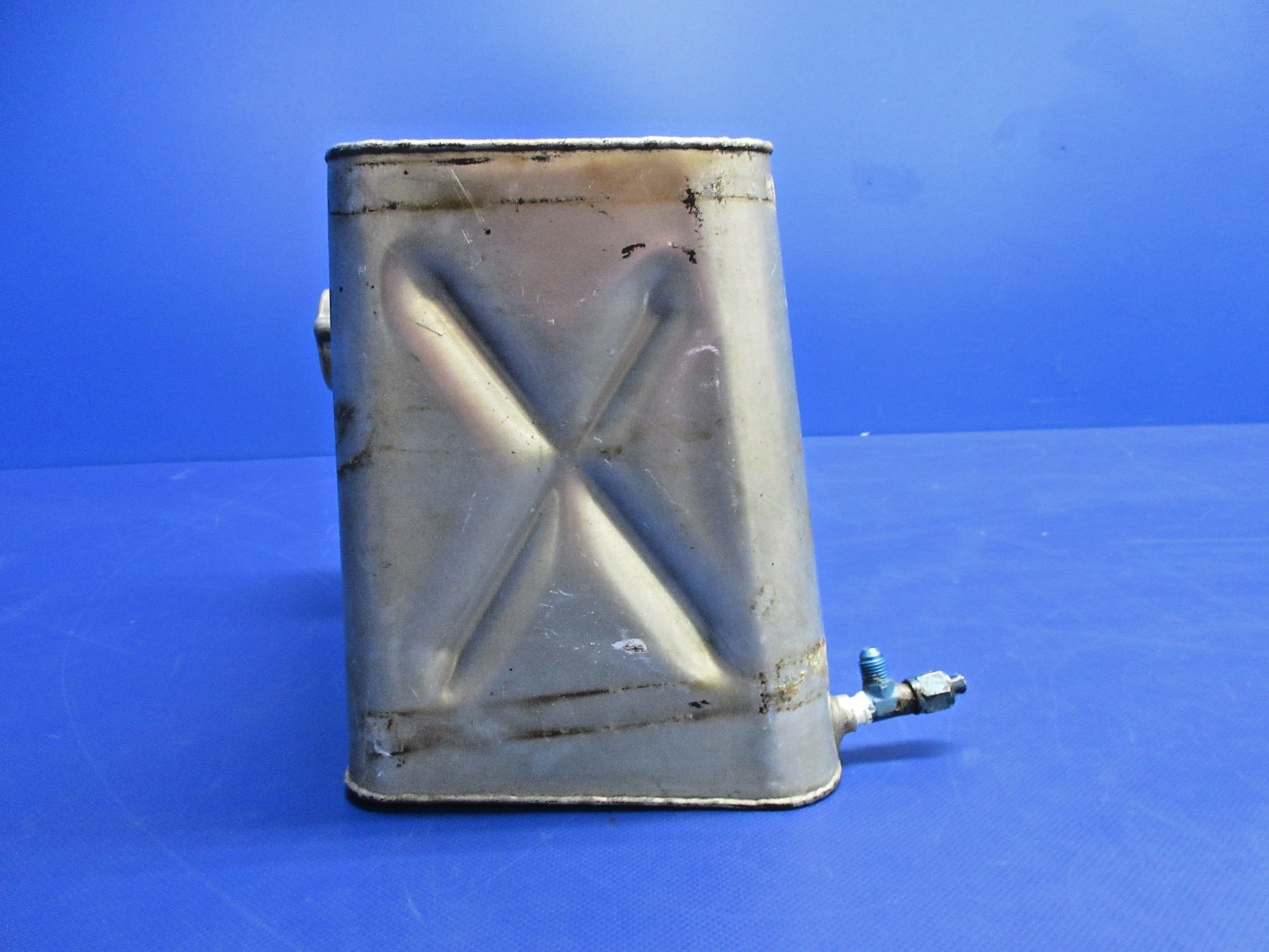 Beech 95 / D95A Travel Air Anti-Ice Fluid Tank  P/N 95-960007-1 (0326-834)4