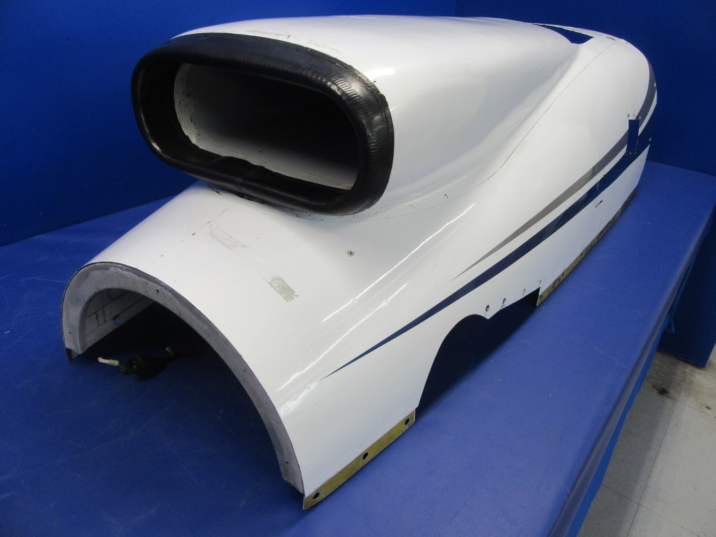 Piper PA-31T1 Cheyenne RH Lower Cowling P/N 50107-26 (0426-10)12
