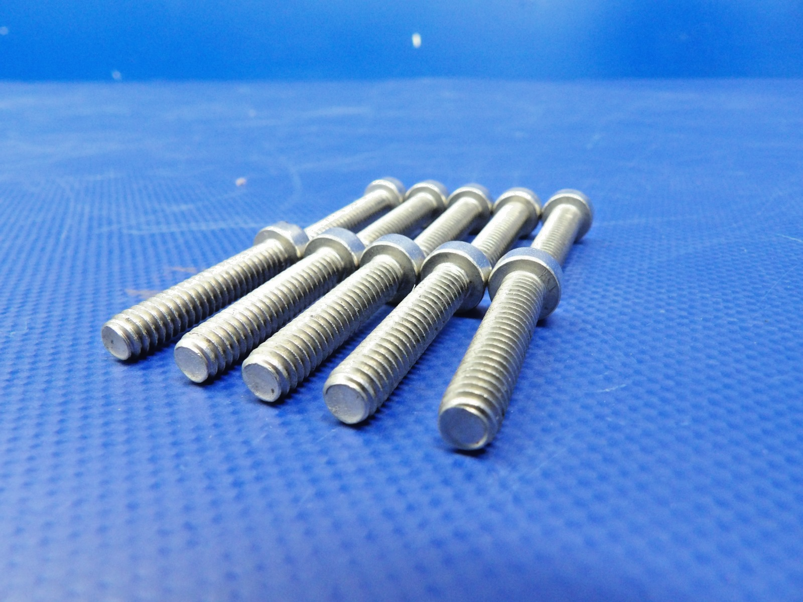 Continental Fillister Head Screw P/N AN500D416-20 LOT OF 10 NOS (0426-1319)9