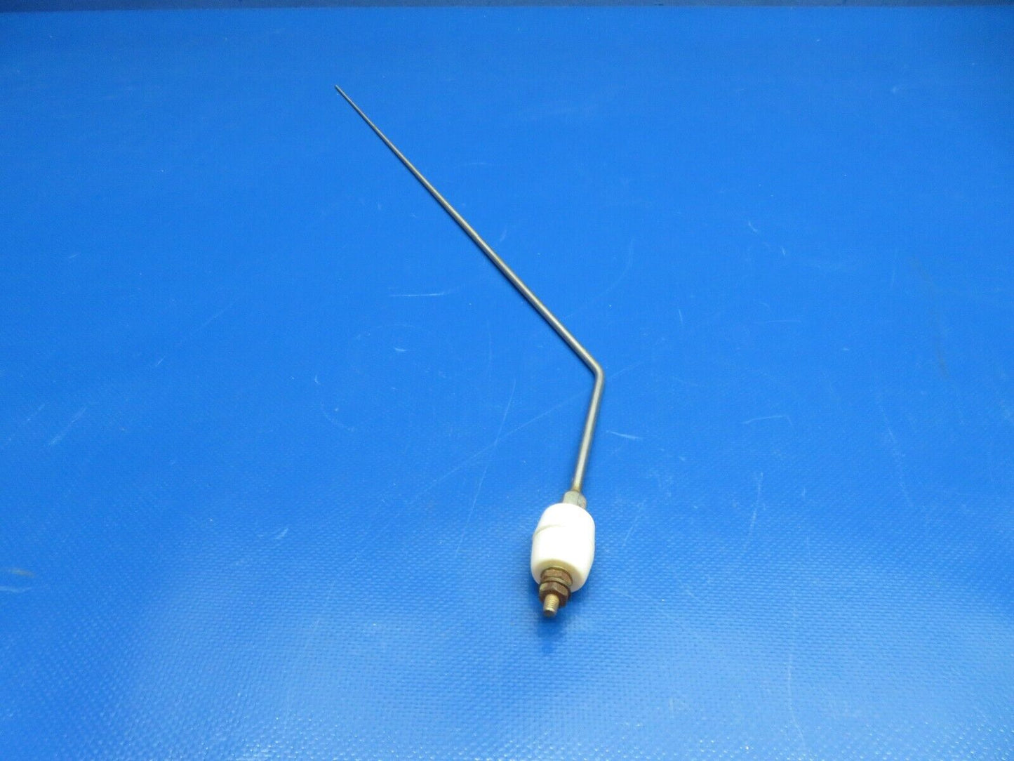 Piper PA-28- 180 Transmitting Antenna P/N 451-272, VTP-17 (1224-116)
