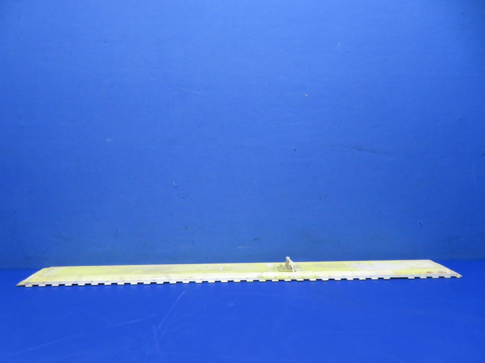 Beech 76 Duchess LH Nose Gear Door P/N 105-410000-81 (0326-118)5