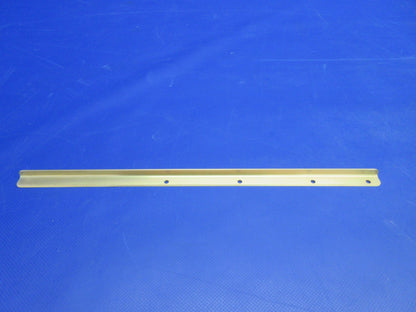 Cirrus Crew Seat Tray Retainer P/N 14335-004 NOS (0326-705)0