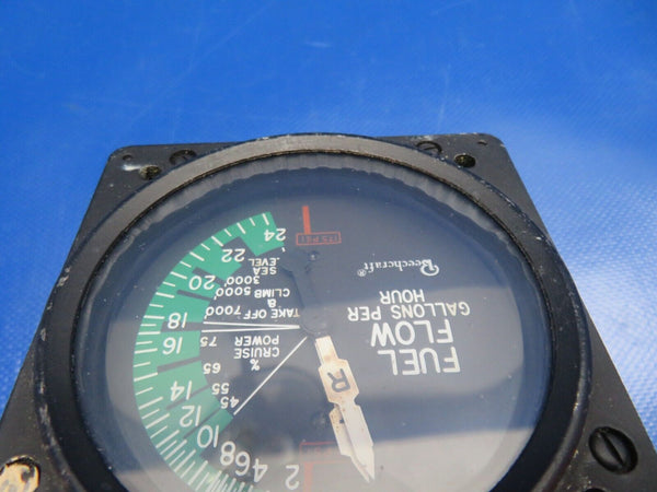 Beech 95-B55 Edo-Aire Fuel Flow Indicator Lighted 27v 96-384069-1 (1224-124)