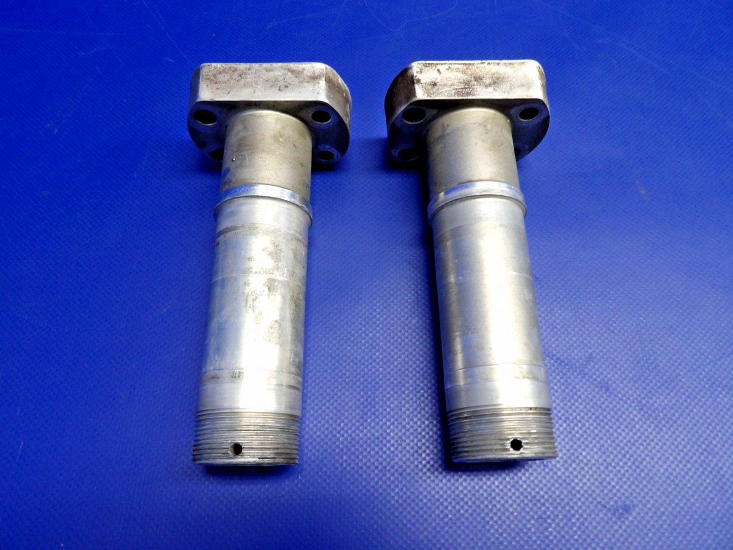 Cessna 172 / 172G Main Landing Gear Axle P/N 0541124 LOT OF 2 (0326-1205)0