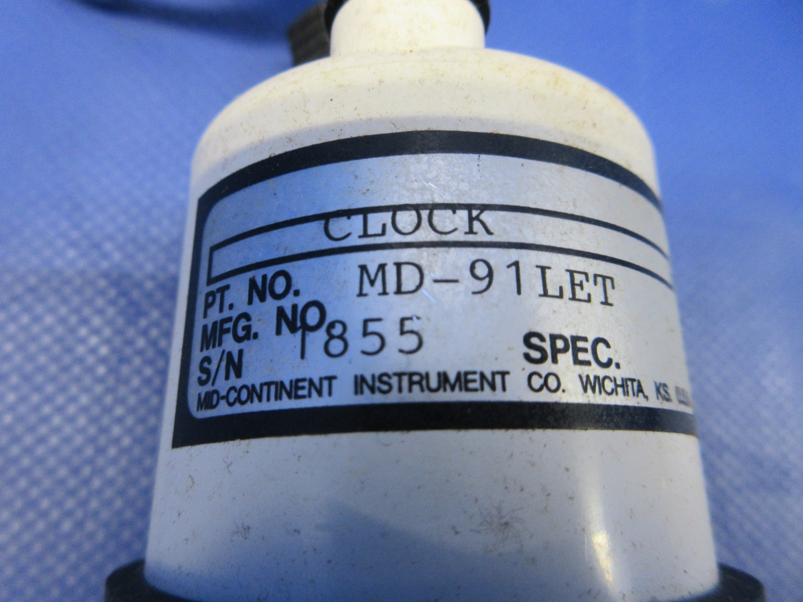 Cessna 172M Mid-Continent Quartz Clock 12-32V P/N MD-91LET TESTED (0726-728)3