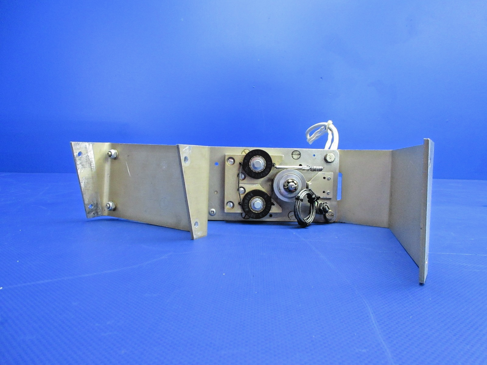 Beech Edo-Aire Mitchell IC469-5-303 Trim Servo w/ Amplifier 28V (0326-837)7