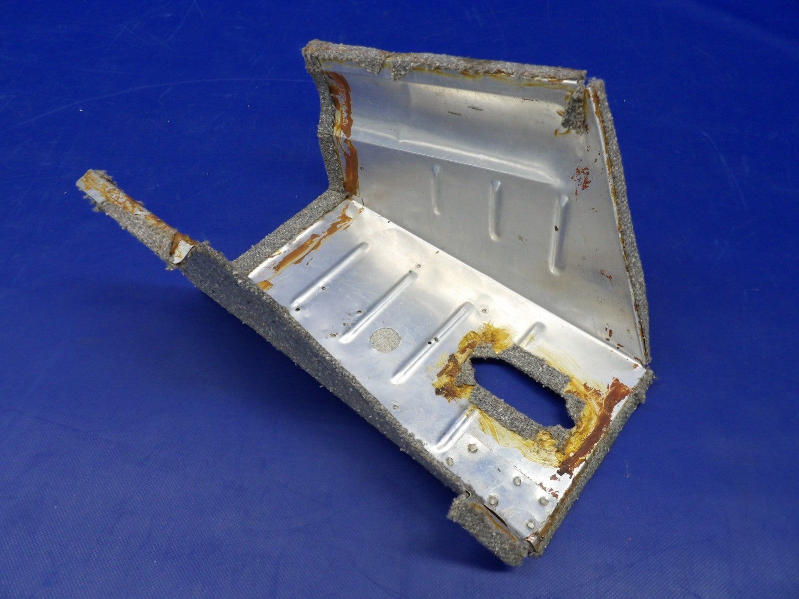 Beech F35 Bonanza Center Pedestal P/N 35-534300-244 (0726-1250)6