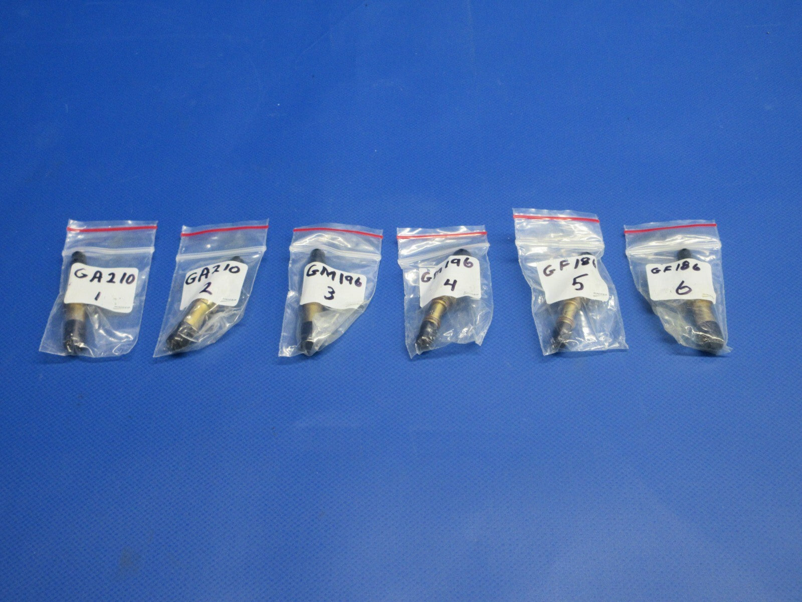 Continental 520 Fuel Injector Nozzles P/N GT14D LOT OF 6 (0124-1256)0