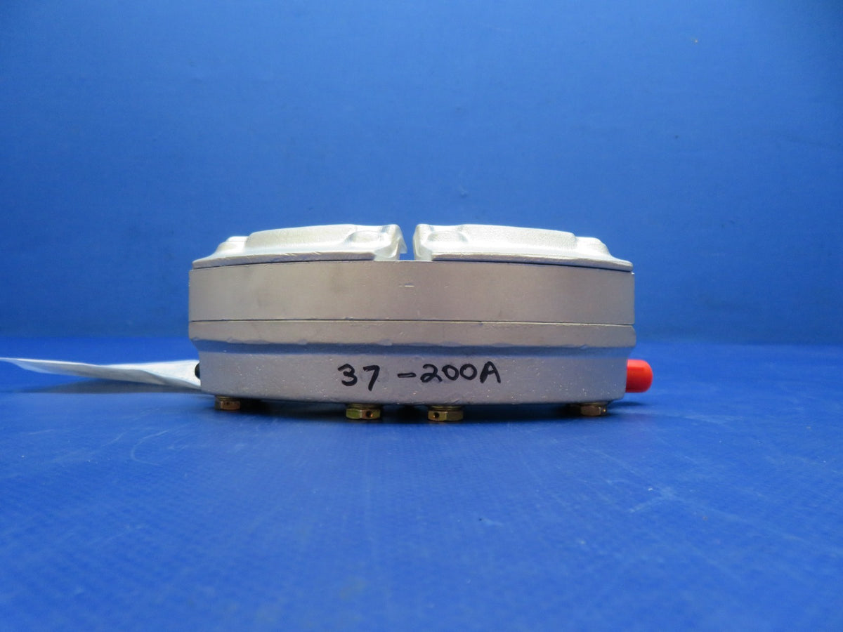 Piper PA-23-250 Aztec Cleveland Brake Caliper P/N 37-200A REBUILT (0926-111)5