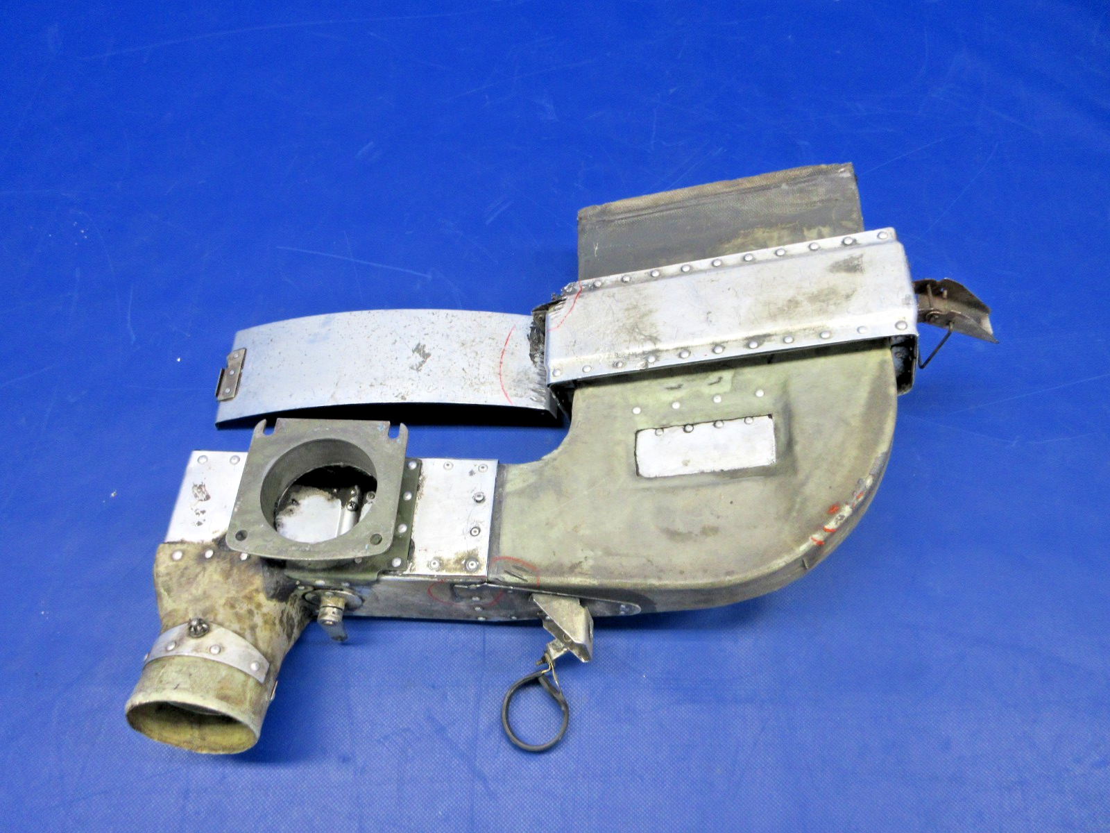 Cessna 310 / 310I RH Air Induction Box P/N 0850440-2 (0326-2014)1