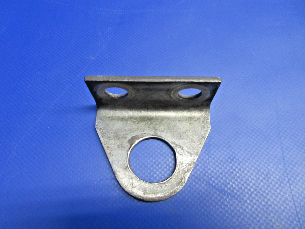 Air Tractor AT-301 Main Gear Towing Bracket P/N 40045-1 (0826-891)1