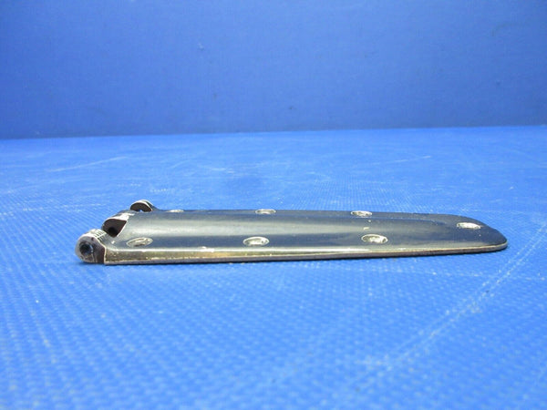 Cessna 180 / 180K Cabin Door Hinge Lower RH Rear P/N 0711037-4 (0924-1207)