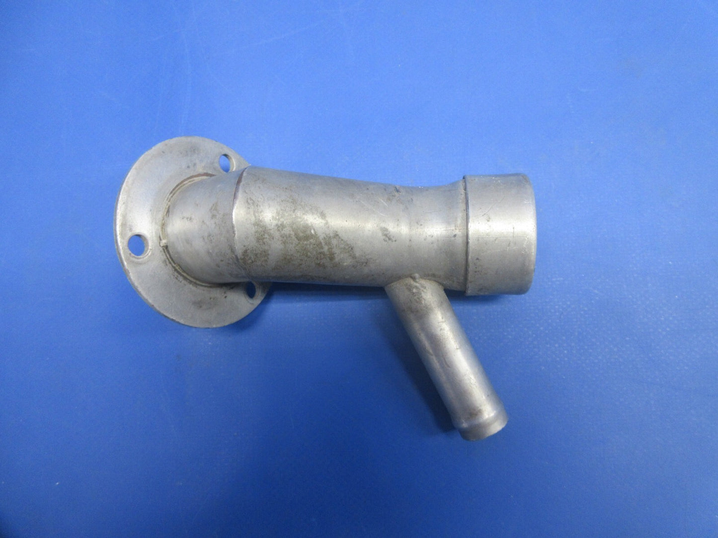 Continental Oil Filler Neck P/N 634007 (1124-747)1