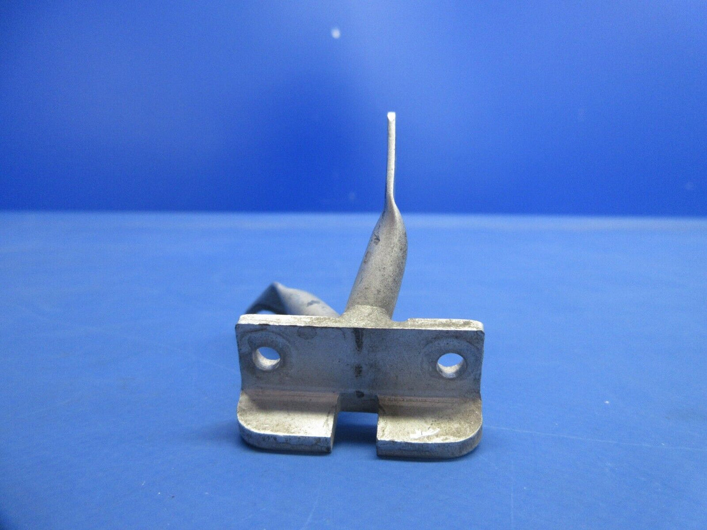 Piper PA-32RT-300T Lance II Propeller Pitch Control Bracket 69546-00 (0924-836)