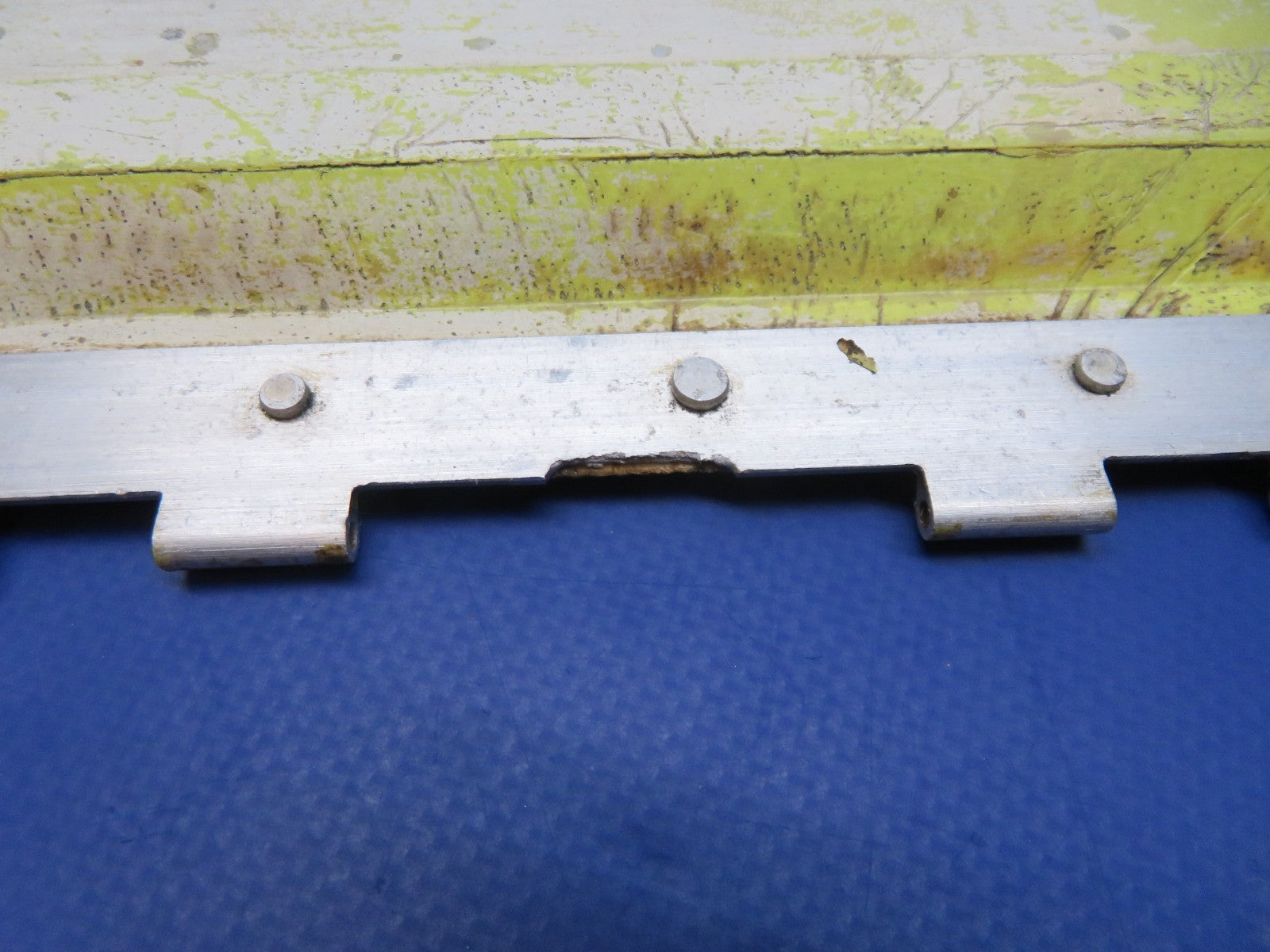 Beech 76 Duchess LH Nose Gear Door P/N 105-410000-81 (0326-118)12