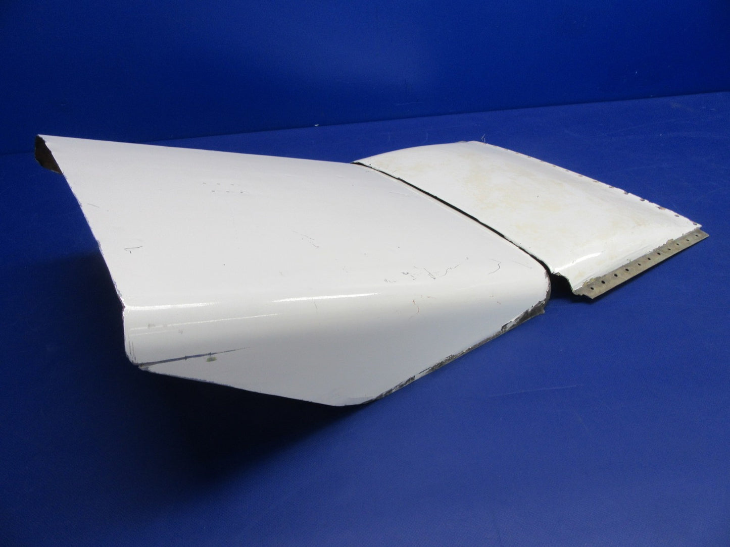 Beech 60 / A60 / B60 Duke Cowl Flap P/N 60-910022-635 (0426-08)3