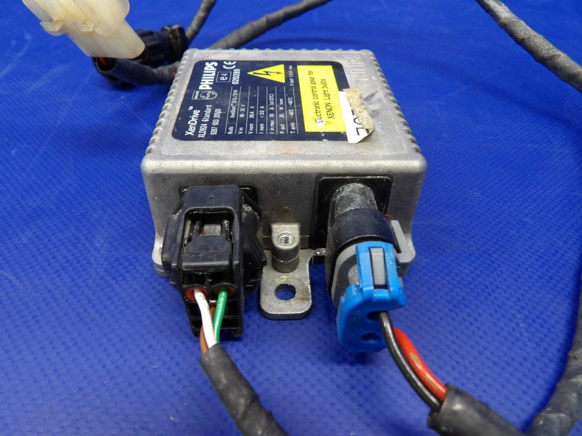 Cirrus SR22 Philips Xendrive Landing Light Power Supply P/N XLD924 (0926-1222)6