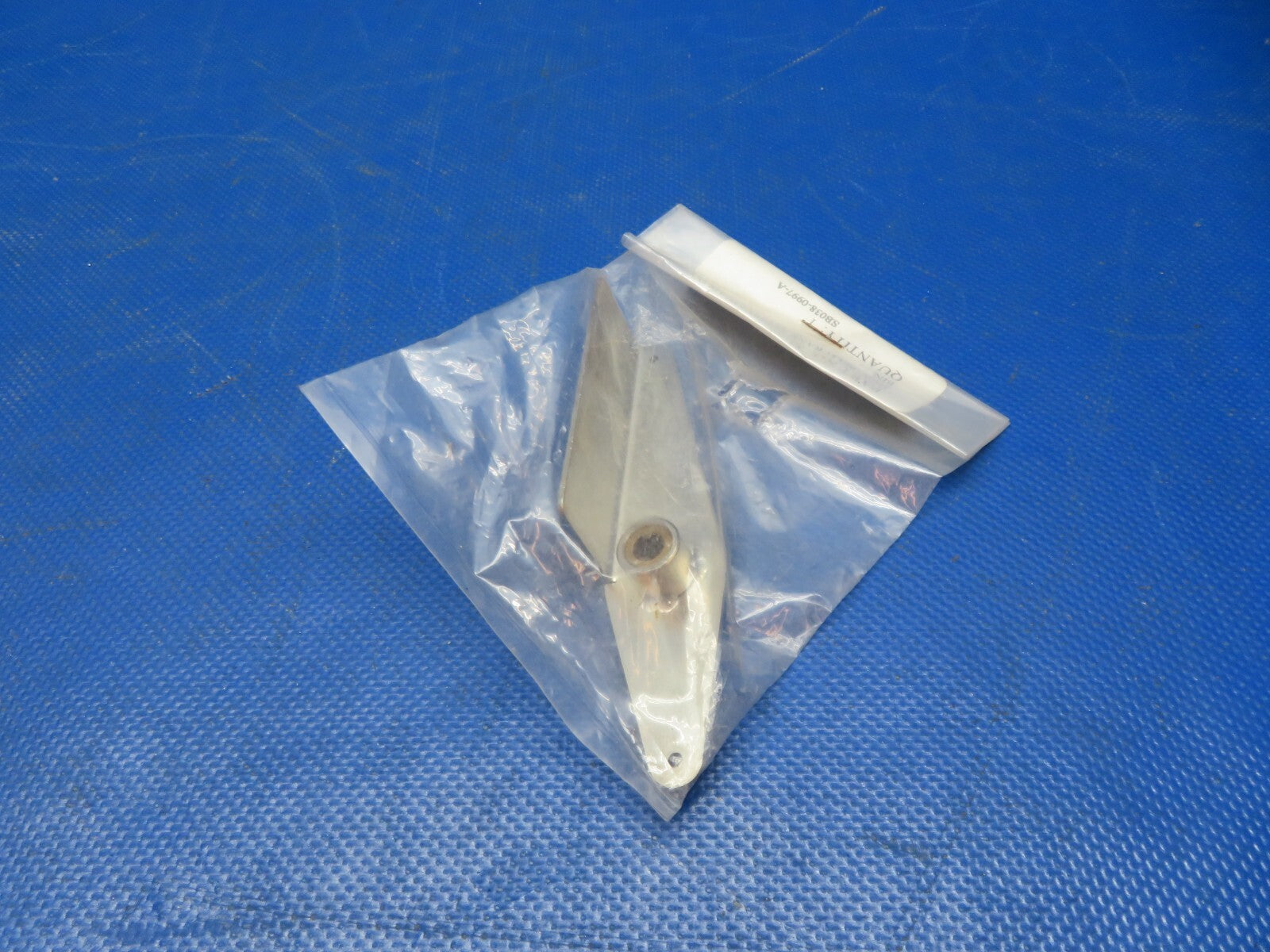 Lancair IV Bellcrank Alternate Air Door Airbox P/N 557-20 NOS (1124-118)5