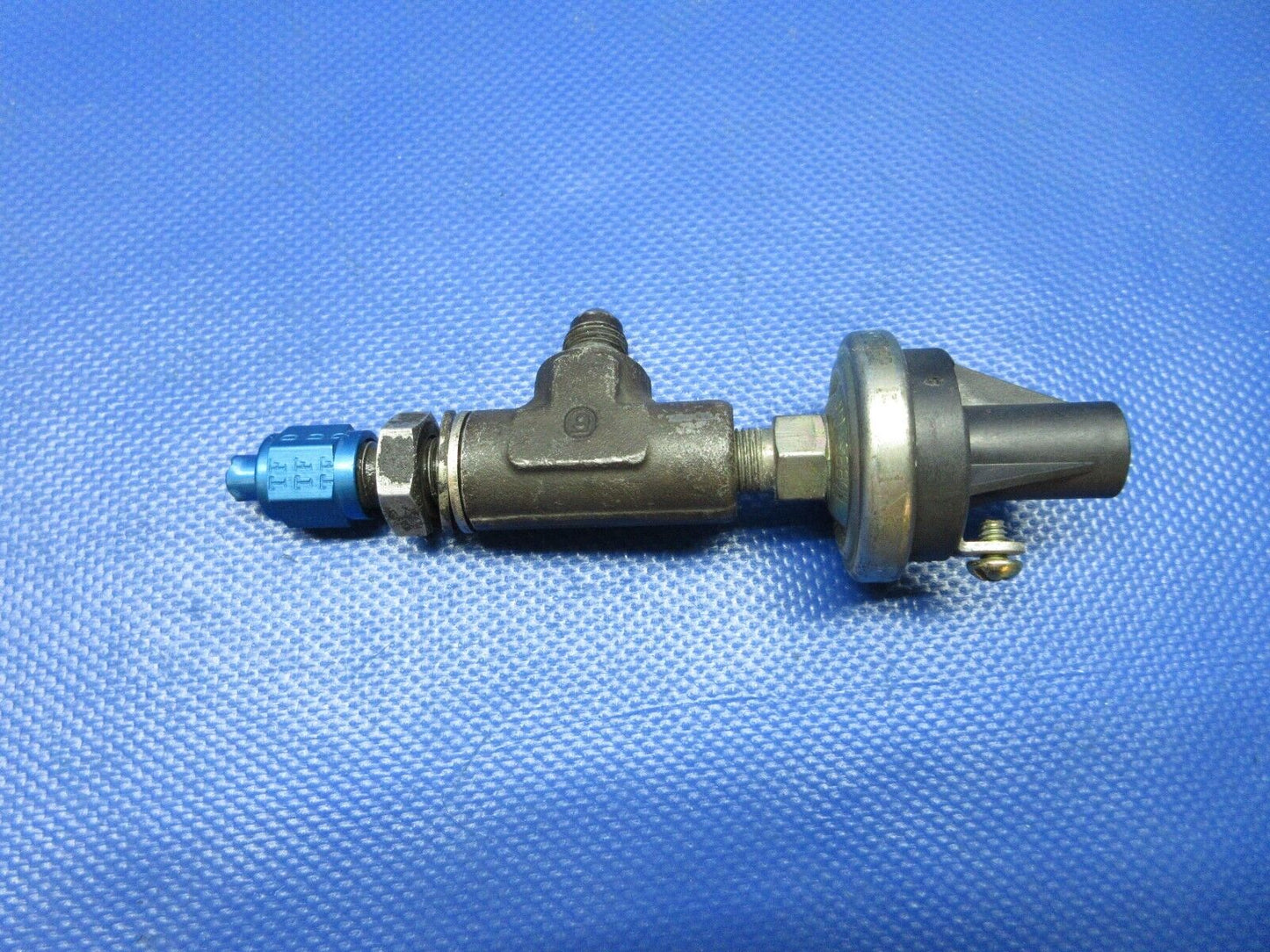 Piper PA-34-200T Seneca II Hour Meter Switch P/N 587-990 TESTED (0524-1533)