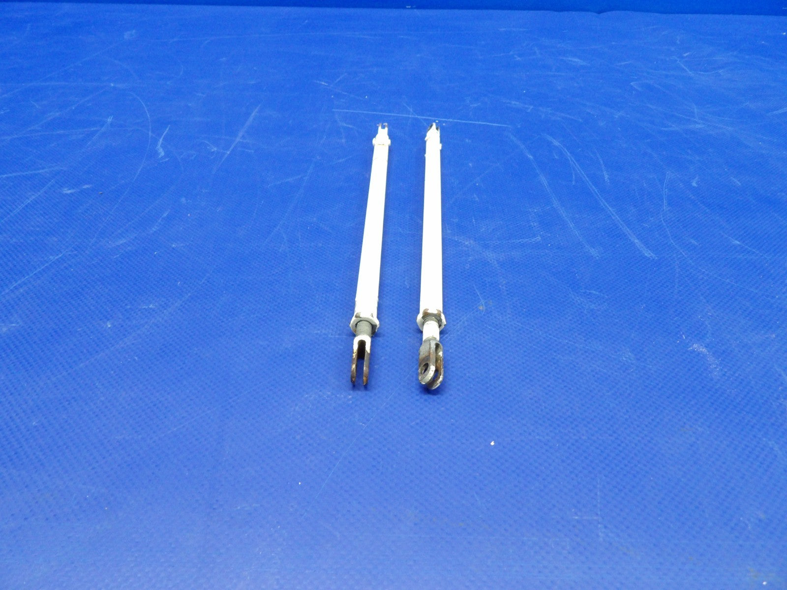 Beech D95A Elevator Trim Tab Actuator Tube P/N 45-526009-1 LOT OF 2 (0326-401)2