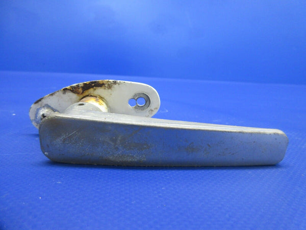 Bell 47J-2 Helicopter Cabin Door Latch Left Hand P/N 47-385-169-19 (1124-940)