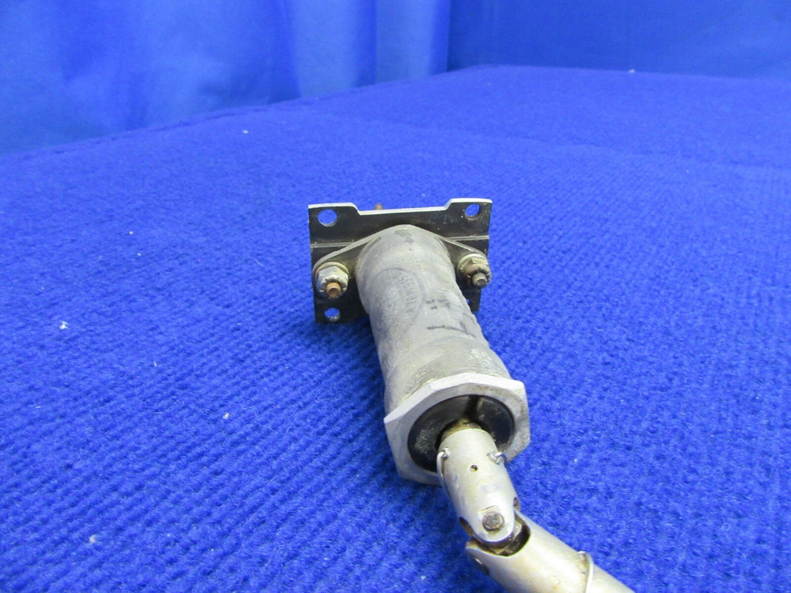 Beech 95-B55 Elevator Trim Actuator Assembly LH P/N 96-526016-2 CORE (0122-459)4
