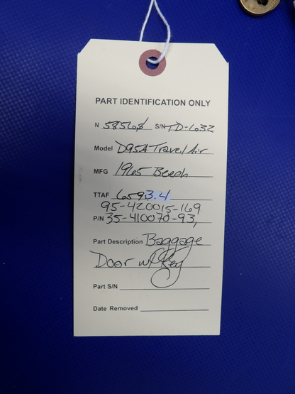 Beech 95 Travel Baggage Door w/ Key 35-410070-93, 95-420015-169 (0226-2032)9