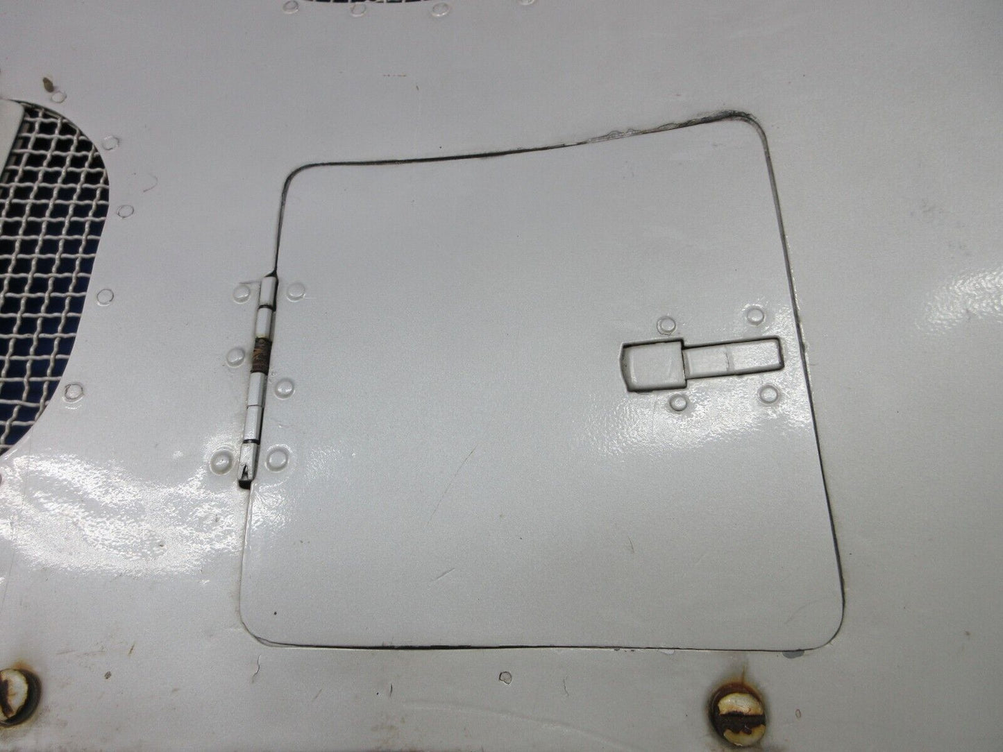 Bell 47J-2 Helicopter Fuselage Cowl RH P/N 47-340-207-231 (1124-1414)
