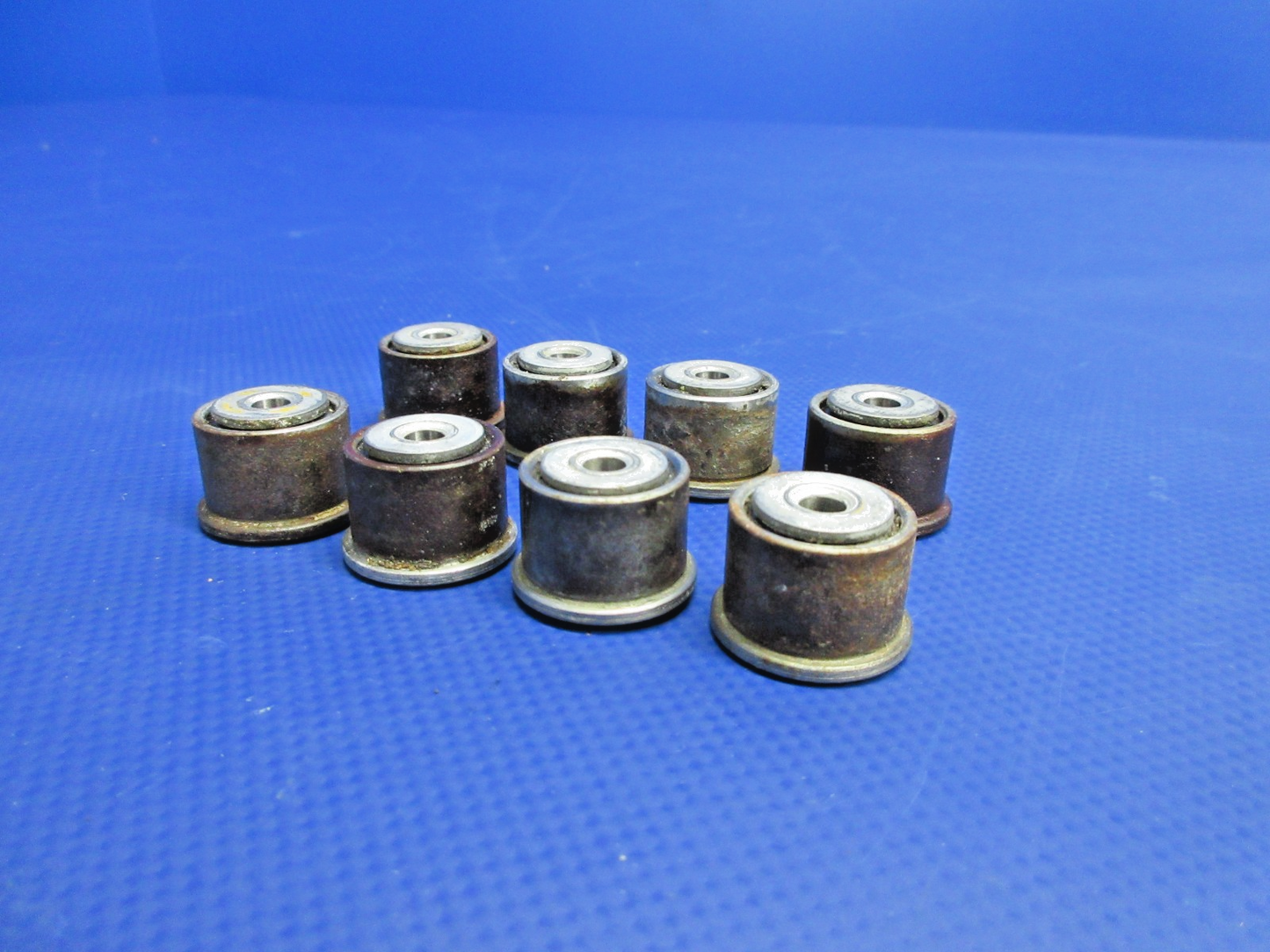 Beech F35 Bonanza Flap Track Roller P/N 35-165004 LOT OF 8 (0726-762)5