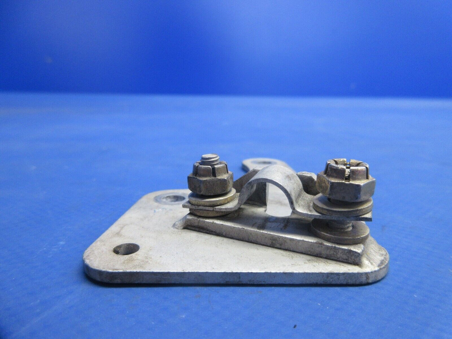 Piper PA-32RT-300T Lance II Engine Control Mount Plate Assy 98645-06 (0924-832)
