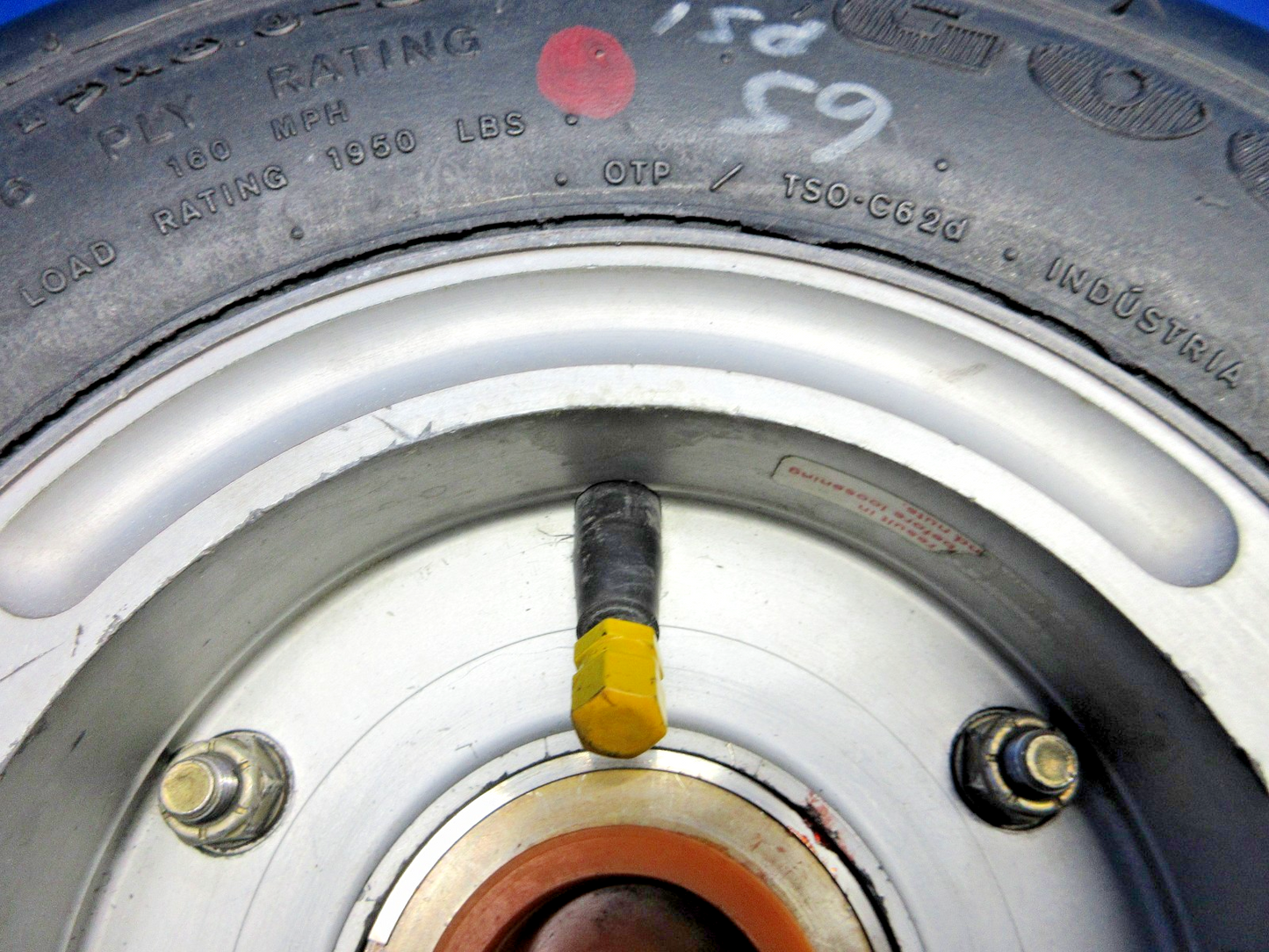 Cirrus / Cleveland 40-75P 6.00-6 Main Wheel w/Tire (0326-2017)7