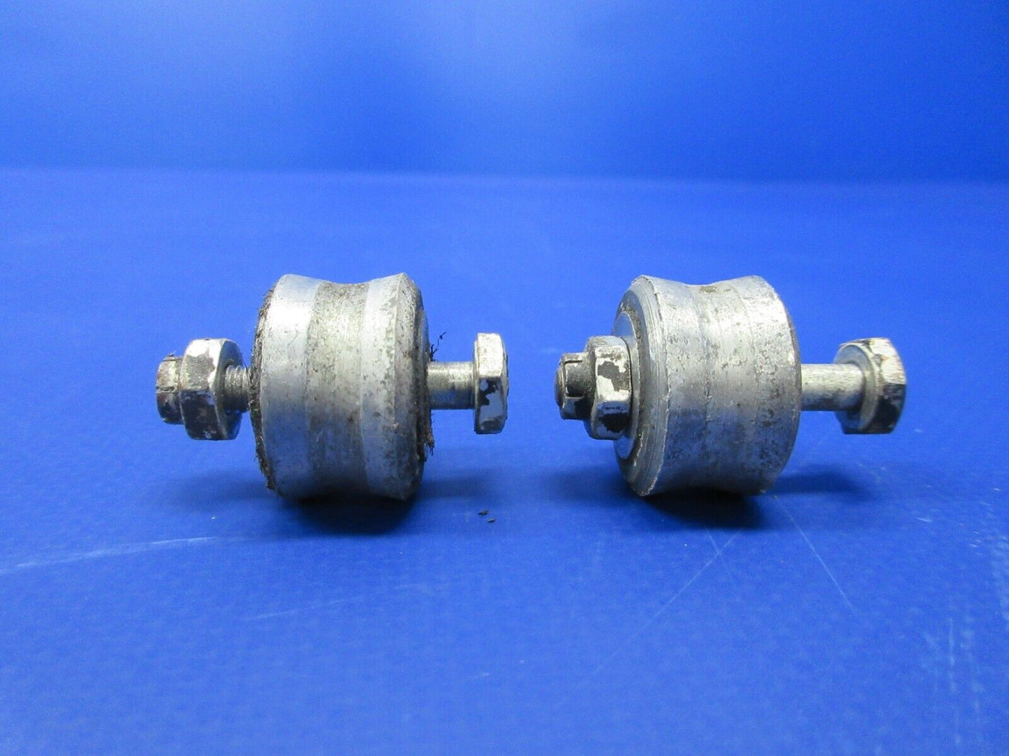 Early Cessna 210 Seat Rail Roller & Bushing P/N 0311310 LOT OF 8 (1224-1305)