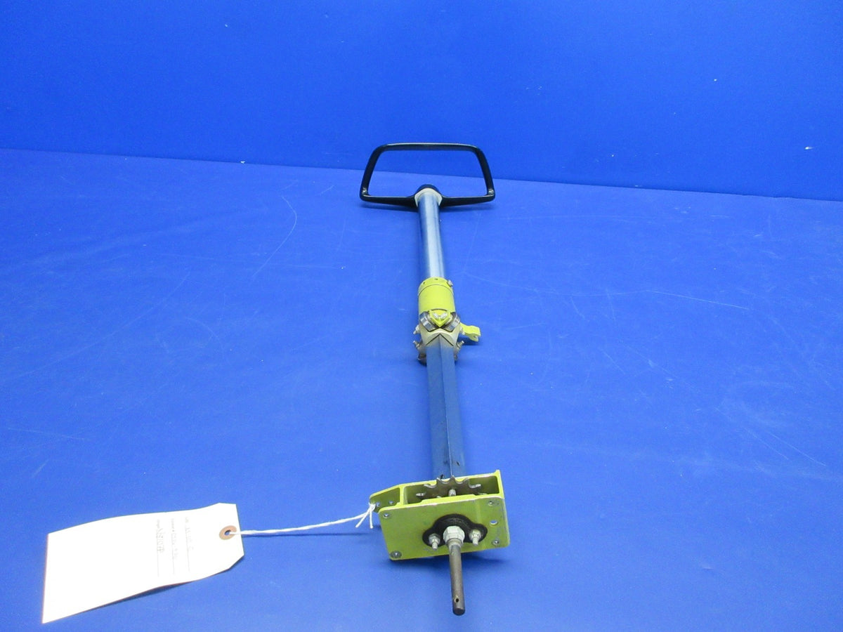 Piper PA-24-250 Comanche Pilot Control Wheel / Yoke P/N 20965-00 (0526-836)3