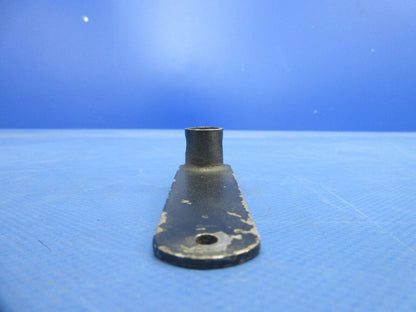 Piper PA-32RT-300T Lance II Fuel Selector Control Arm Assy 69092-02 (0924-878)