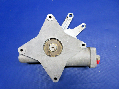 Globe GC-1B Swift RH Landing Gear Actuator P/N 15976-R (0326-751)3