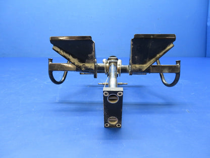 Diamond DA-40 RH Rudder Pedals P/N 22-2724-00-00 (0826-1224A)5