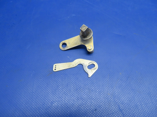 Beech 95-B55 Baron Inside Cabin Door Handle Shaft P/N 35-400464-8 (0626-413)0