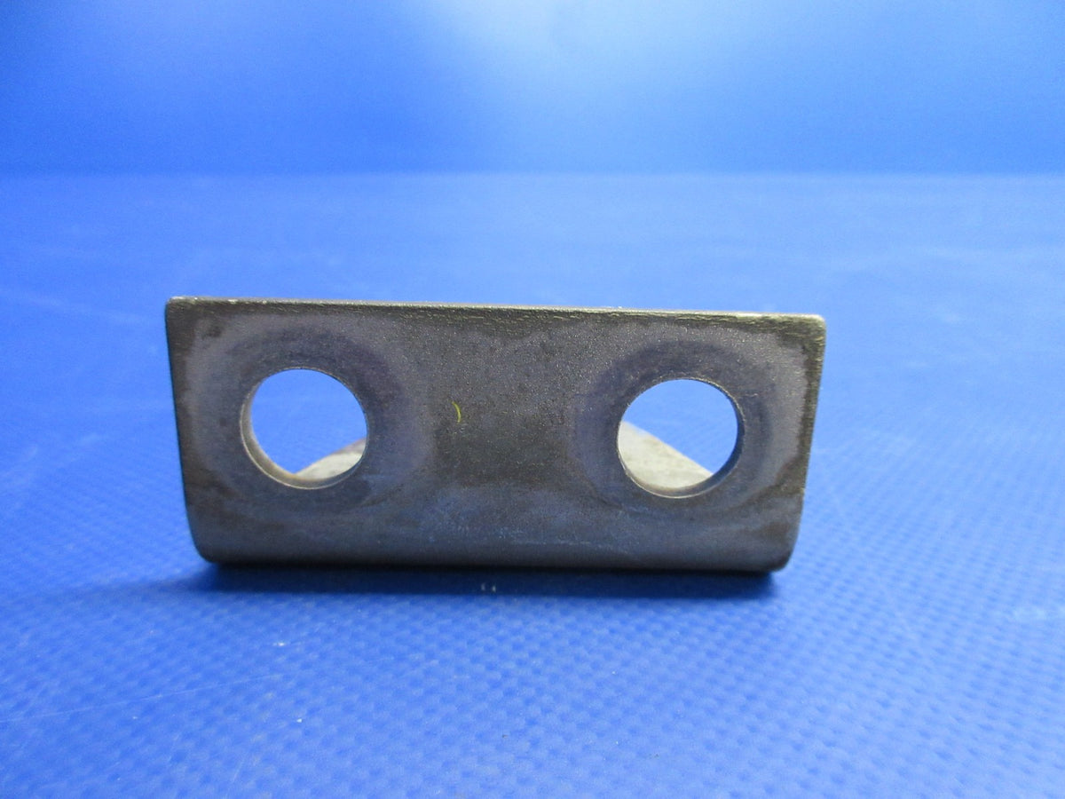 Air Tractor AT-301 Main Gear Towing Bracket P/N 40045-1 (0826-891)4