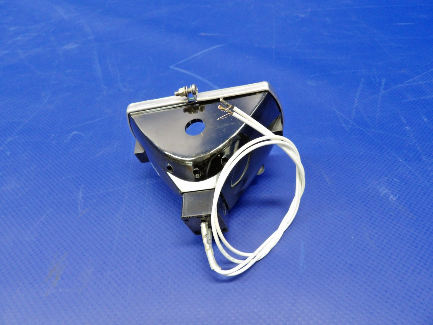 Whelen A775-EXP-28 LED Recognition Light 28V P/N 01-0770111-01 NOS (0426-1274)4