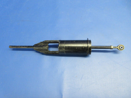 Piper PA-34-200T Seneca II Nose Wheel Bungee Assy P/N 78543-00 (0524-1902)