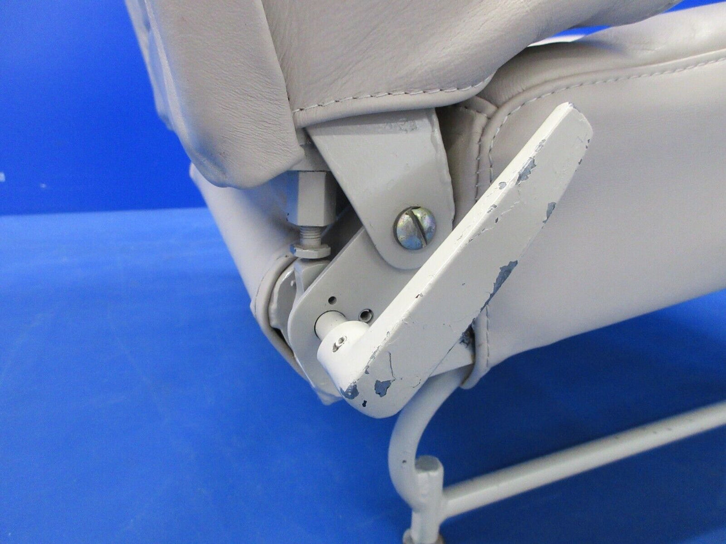Piper PA-32RT-300T Lance II Rear LH Seat Assy P/N 79479-02 (0924-1423)