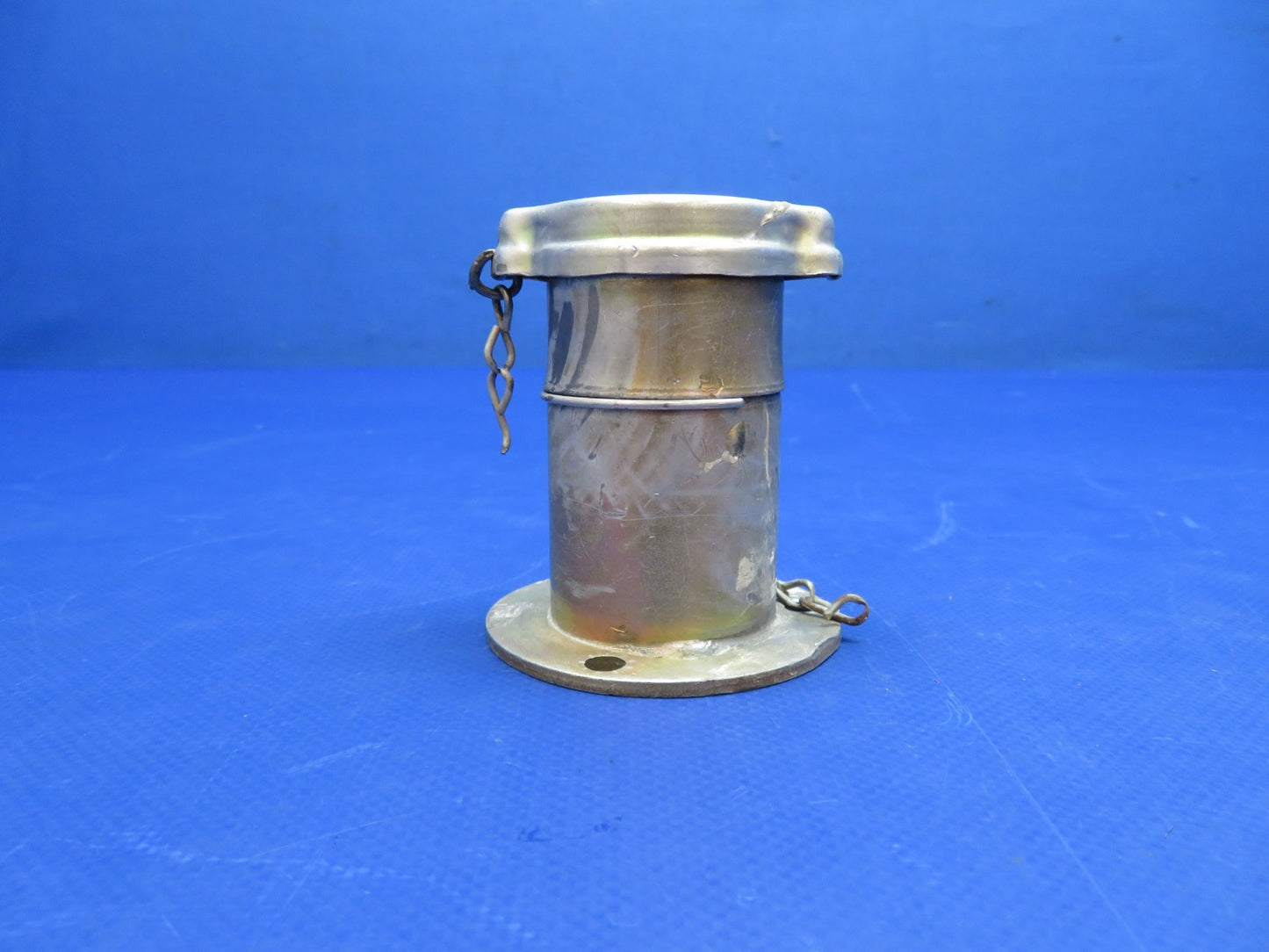 Continental IO-470 Oil Filler Neck w/ Cap P/N 538801, 640620-8 (0326-1778)1