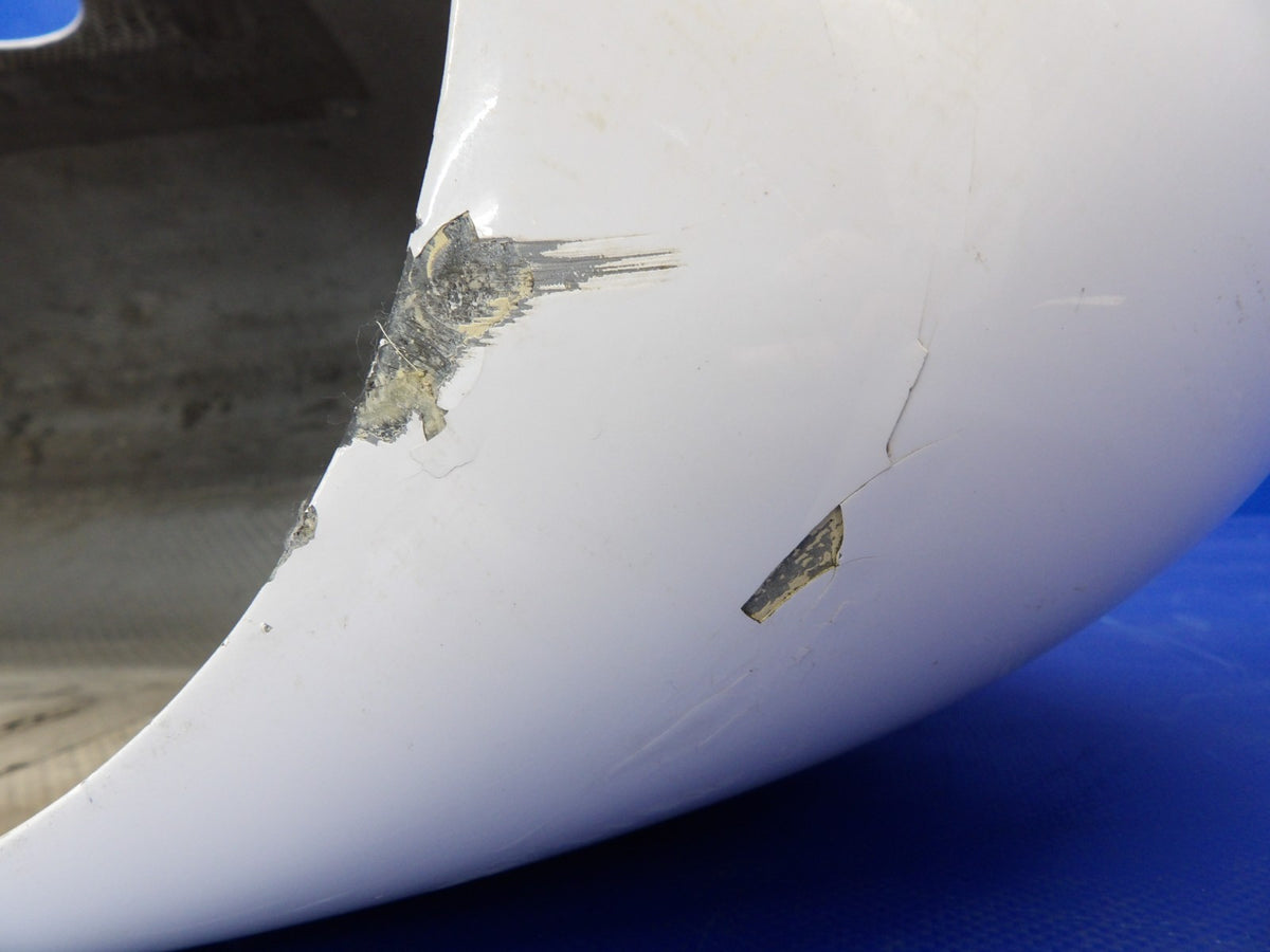 Diamond DA-40 LH Wheel Pant P/N DA4-3219-27-00 (0726-1272)9
