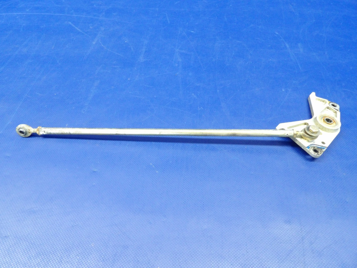 Cirrus SR22 Aft Rudder Bellcrank & Control Rod P/N 15432-001 (0926-1202)5