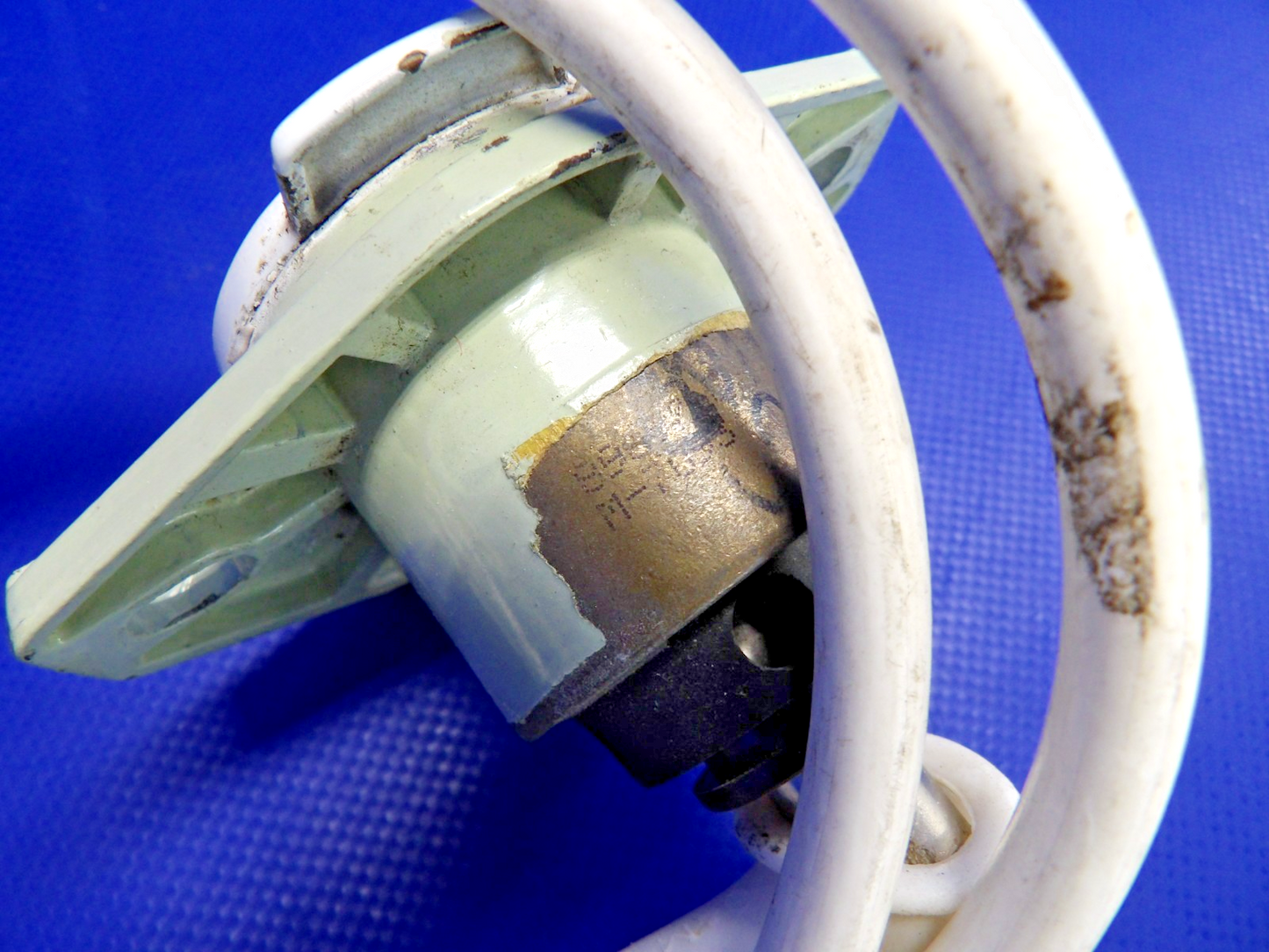 Pollak Auxiliary Power Receptacle P/N 11-850 (0426-1254)3