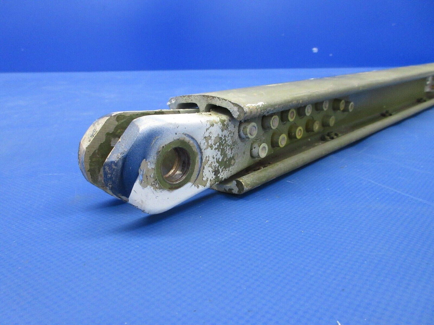 Cessna 337 / P337H Skymaster Wing Strut Assy LH P/N 1421000-17 (0724-2028)