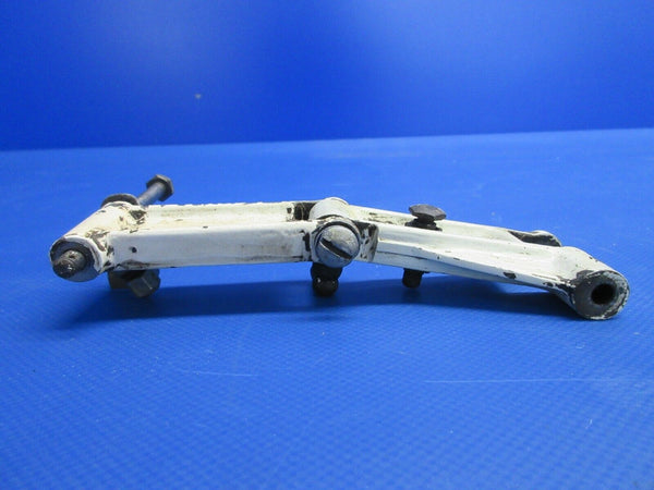 Beech 95 / D95A Travel Air Steering Idler Arm And Link P/N 35-825173 (0524-1088)